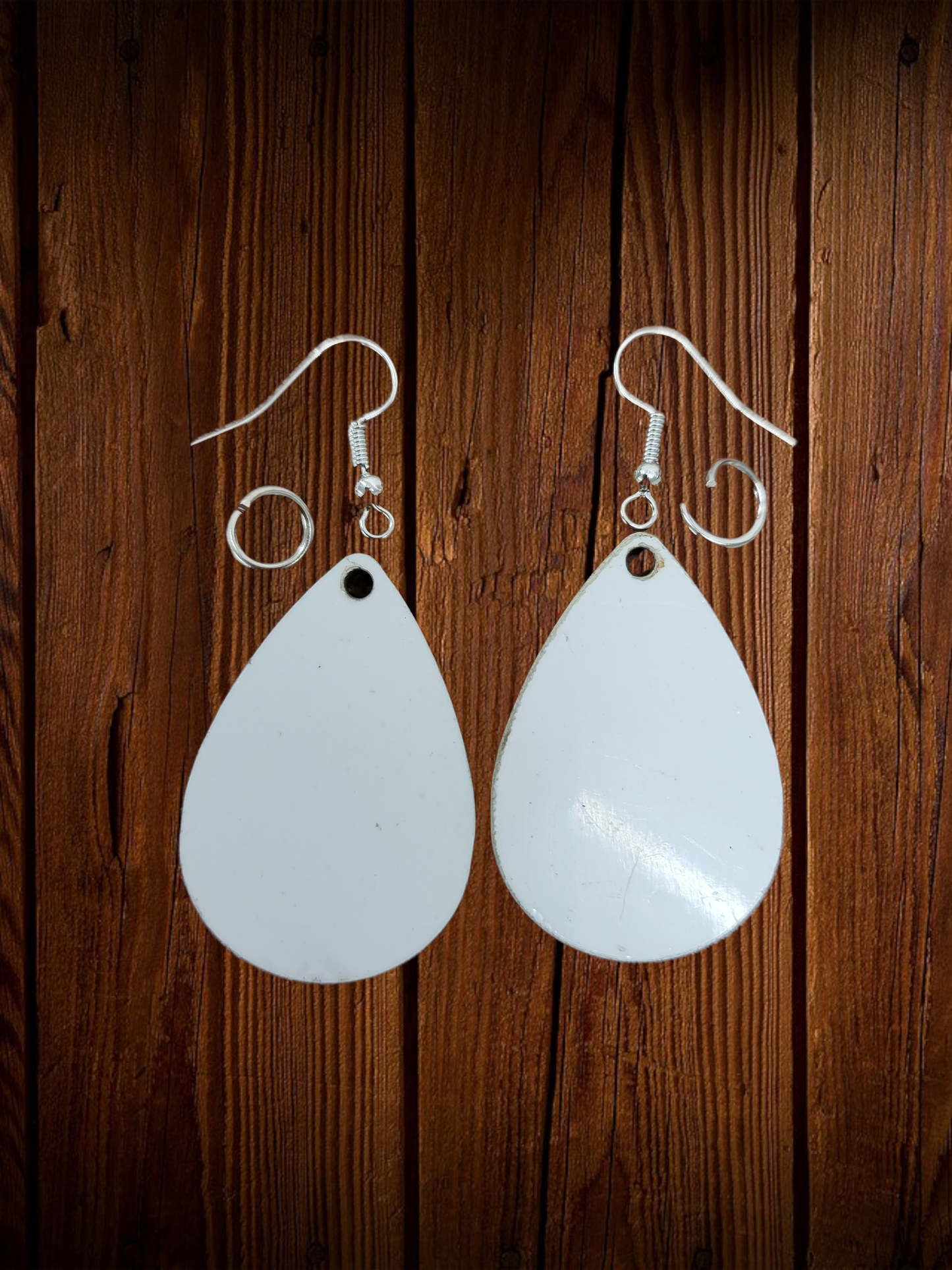 Submilmation Tear Drop Earrings 1 Pair